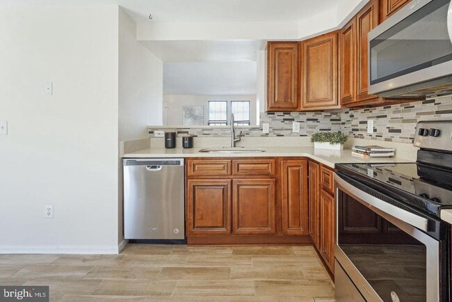 Building Photo - 3433 Belleplain Ct