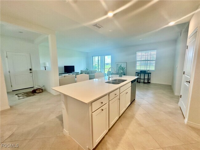 Building Photo - 20610 Hazelnut Ct