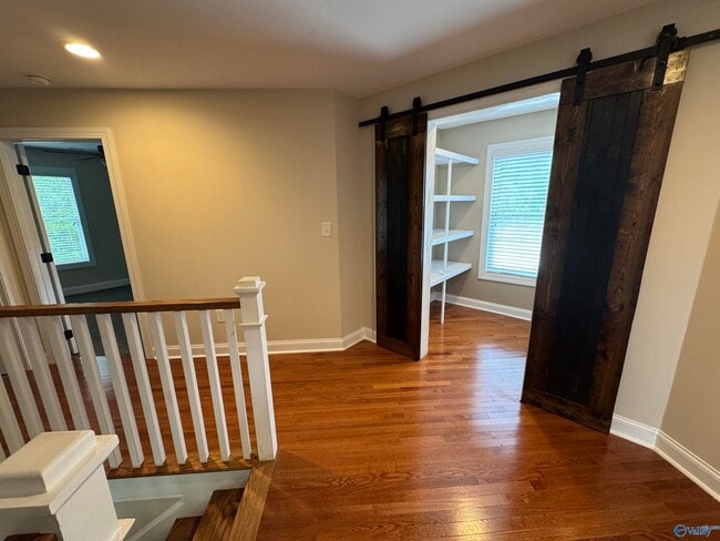 Building Photo - 2807 Talon Cir