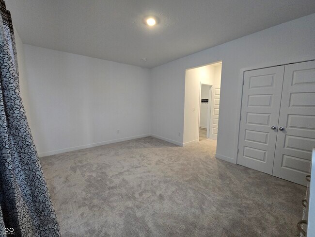 Building Photo - 5128 Summerton St
