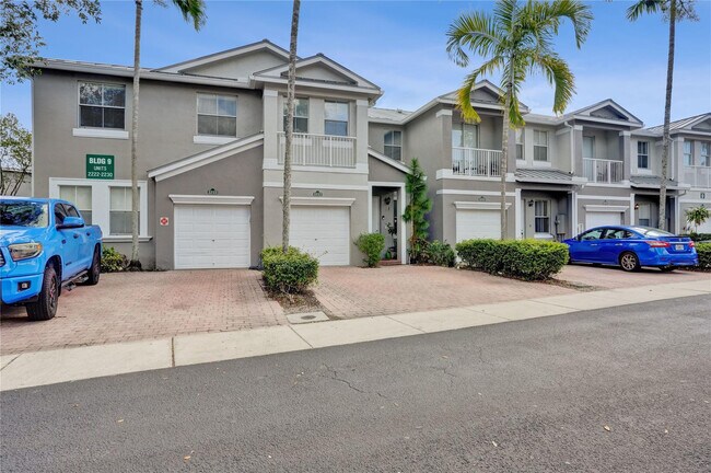 Building Photo - 2137 Shoma Dr