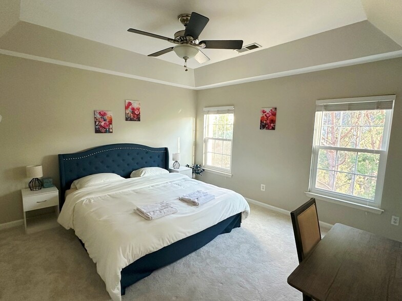 Building Photo - 45537 Lake Haven Ter