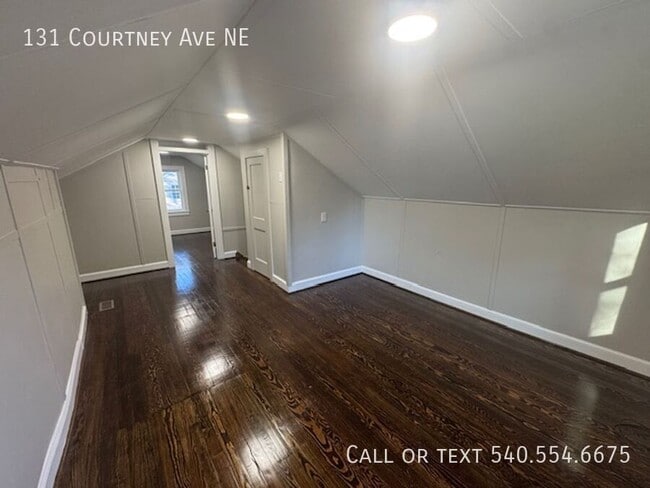 Building Photo - 131 Courtney Ave NE