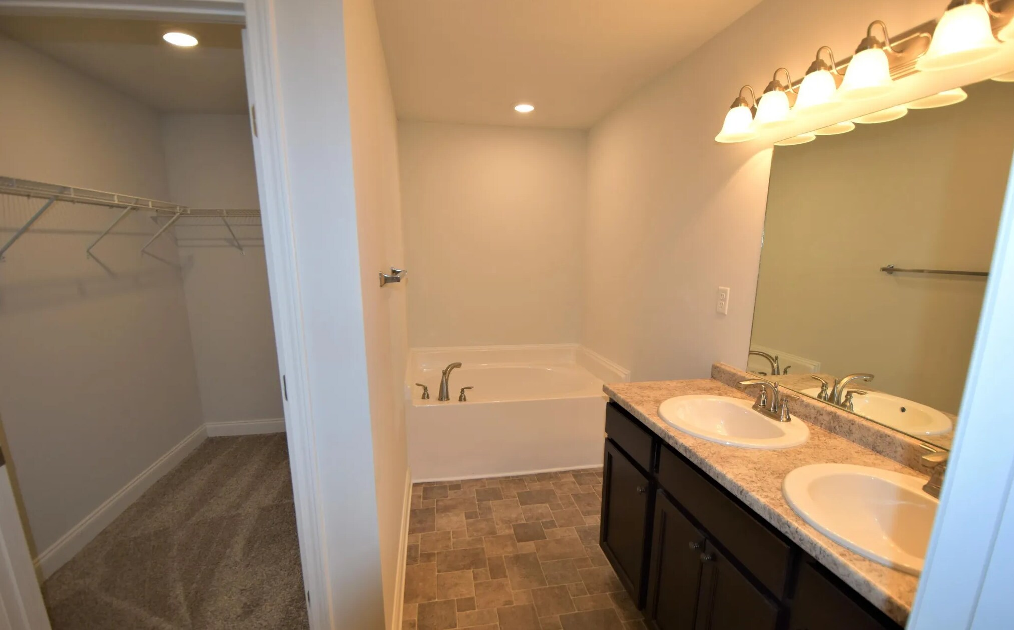 Building Photo - 7911 Allen Glen Ln