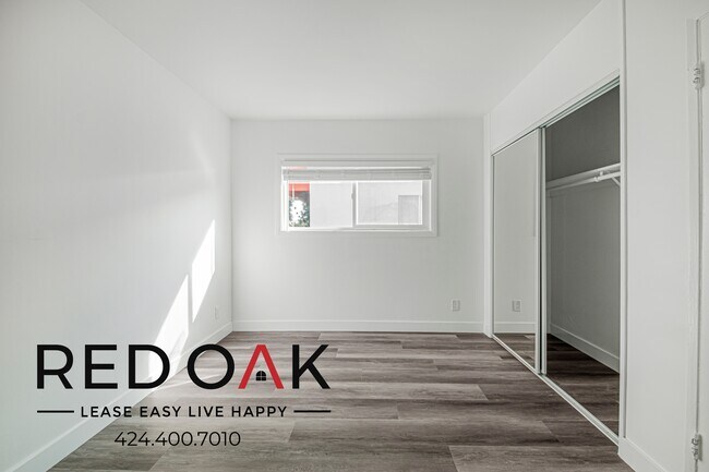 Building Photo - 4037 McLaughlin Ave