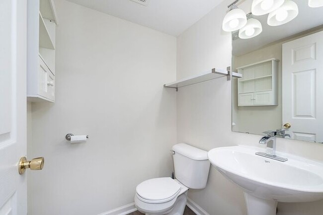 Building Photo - 4 Bedroom Home With Pond View in Top Rated...