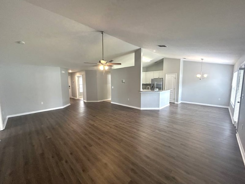 Building Photo - 2719 Highlands Creek Dr