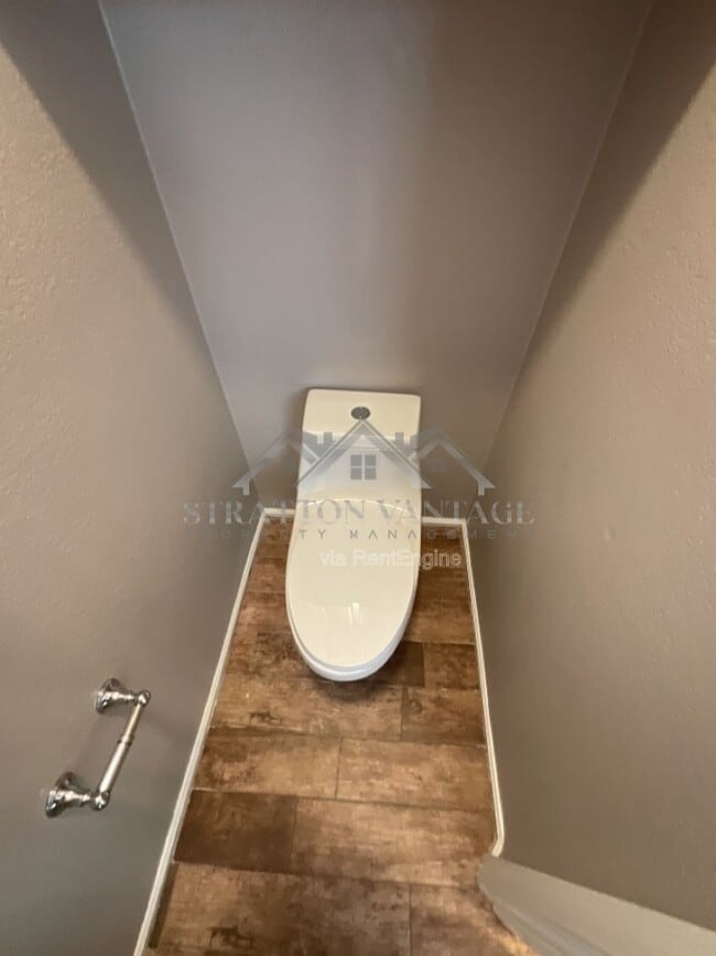 Building Photo - 22427 N Van Loo Dr