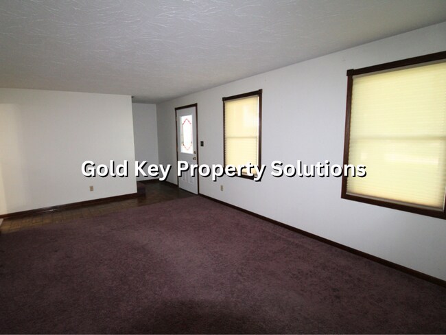 Building Photo - 4232-4254 N 100 W