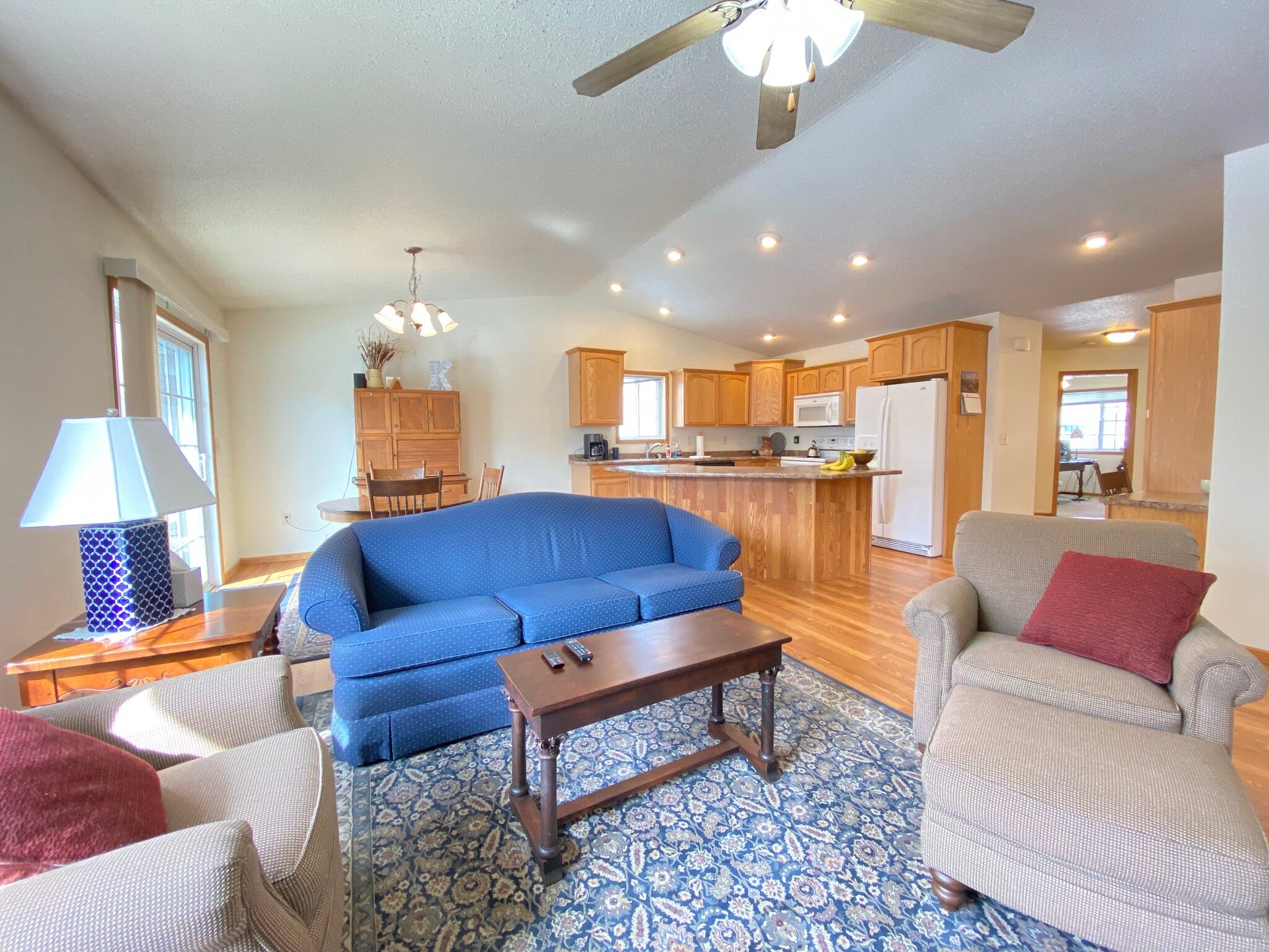 Building Photo - 2028 Crooked Ave