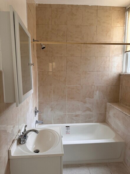 Building Photo - 181 Princeton Ave