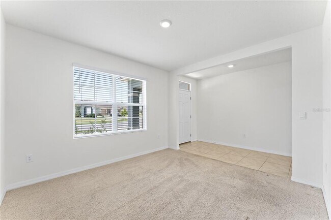Building Photo - 5038 Foxglove Cir