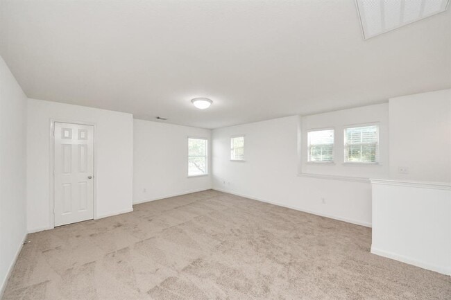 Building Photo - 21531 Pointed Oak Ln