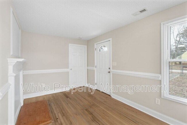 Building Photo - 403 Rich St