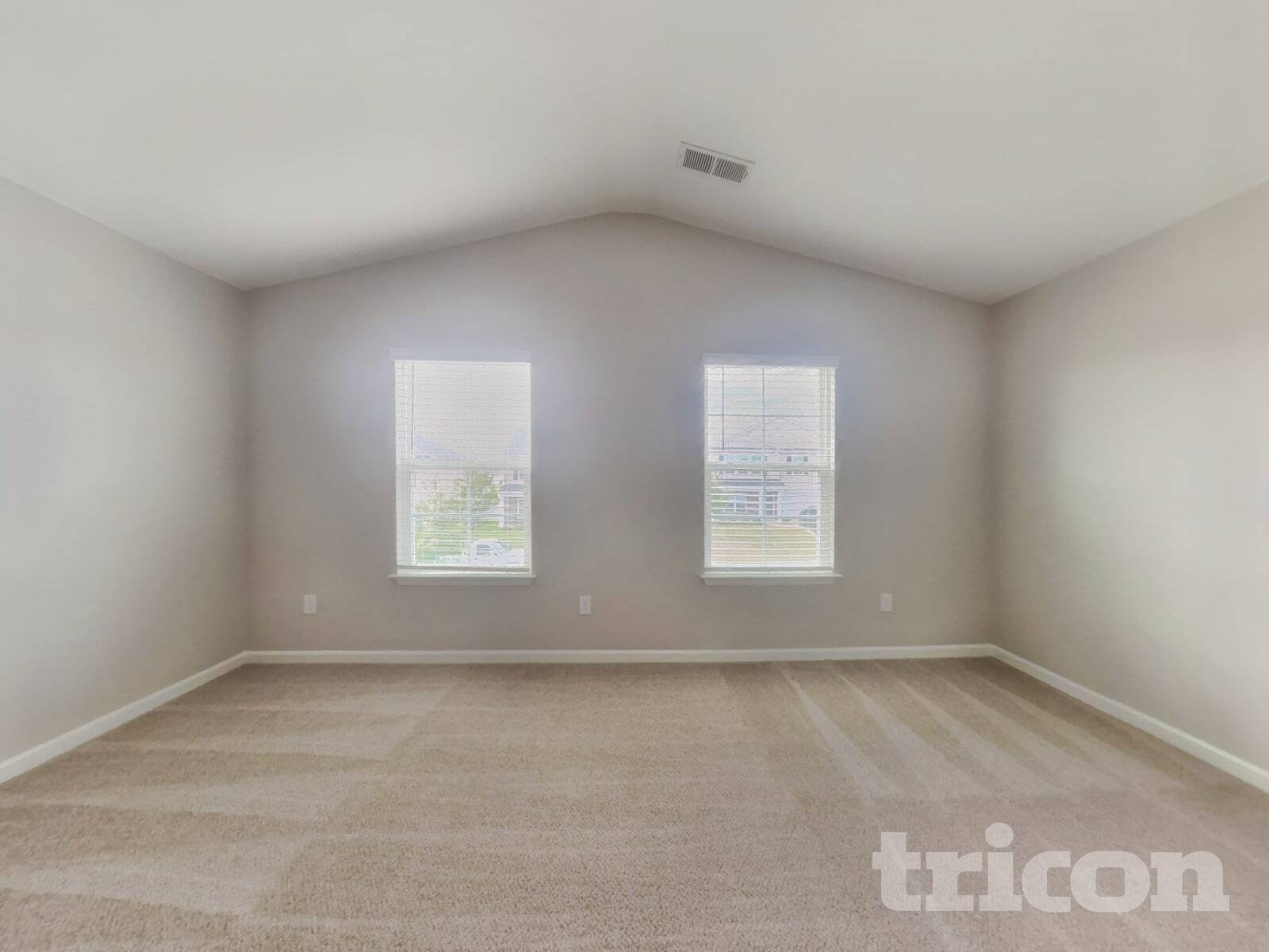 Building Photo - 6858 Keeneland Dr