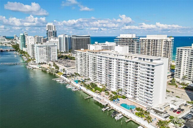 Building Photo - 5700 Collins Ave