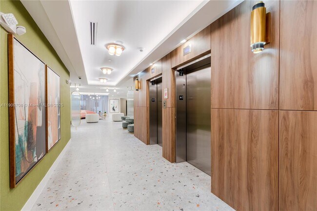 Building Photo - 1005 Spring Garden Rd