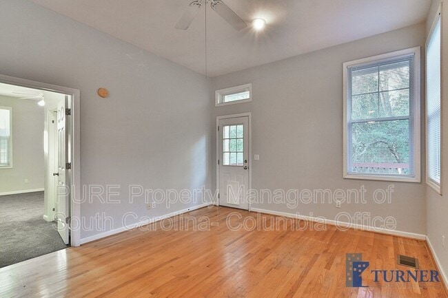 Building Photo - 801 Laurel Hill Ln