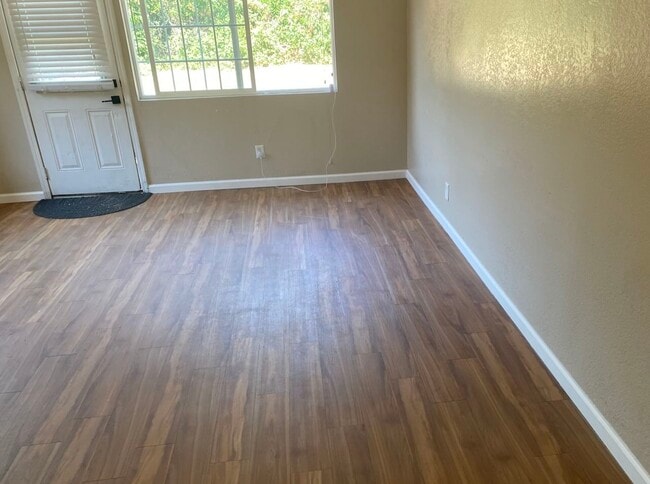 Building Photo - 1309 Keeney Way