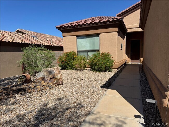 Building Photo - 2793 Esmerelda Dr