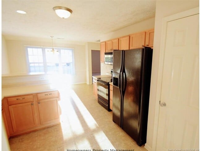 Building Photo - 1420 Burford Ct