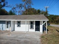 Building Photo - Remodeled One Bedroom Apt in Lancaster SC!