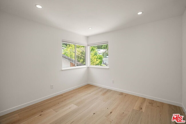 Building Photo - 10311 Clusterberry Ct