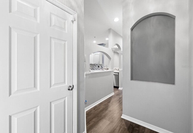 Building Photo - 11231 Kapok Grand Cir