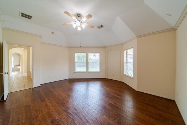Building Photo - 28210 Cross Creek Springs Ln
