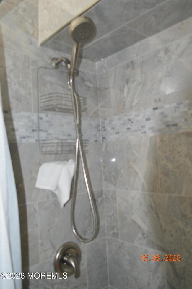 Building Photo - 14 Homestead Ln