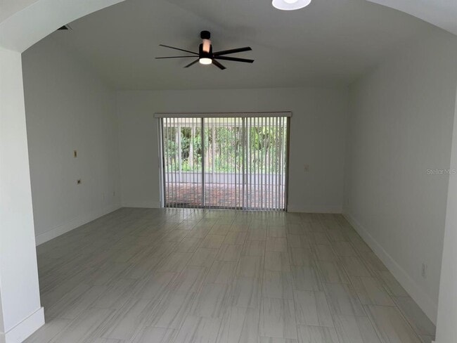 Building Photo - 3269 Falcon Point Dr