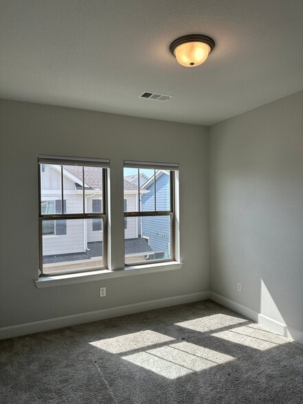 Building Photo - 14228 Walsh Ave