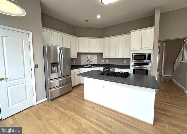 Building Photo - 13611 Acorn Hunt Pl