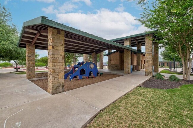 Building Photo - 806 Pepperbark Loop
