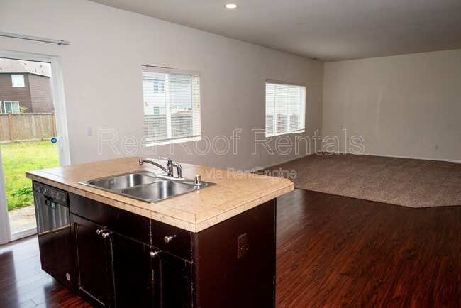 Building Photo - 2530 193rd St E