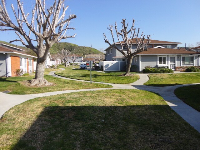 Building Photo - 20833 Plum Canyon Rd