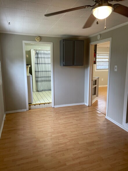 Building Photo - 799 Haynes Rd