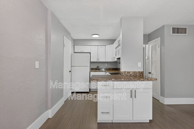 Building Photo - 8701 SW 141st St