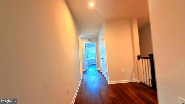 Building Photo - 10552 Neil Armstrong Way