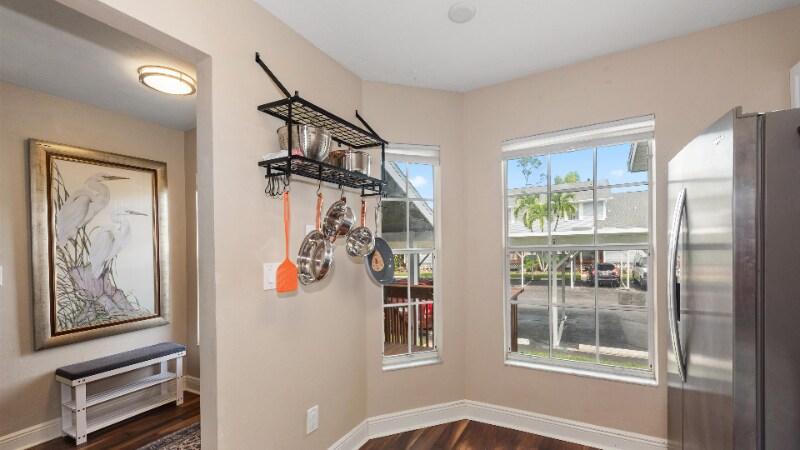 Building Photo - 6132 Lakefront Dr