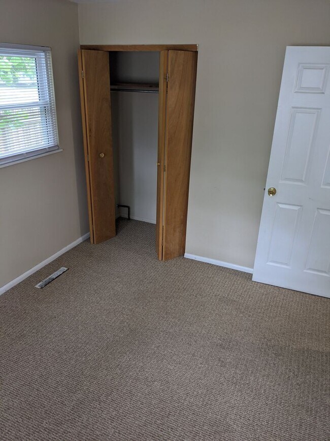 Building Photo - Now leasing for move in August 1st 2026!