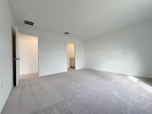 Building Photo - 2358 McKinley Dr