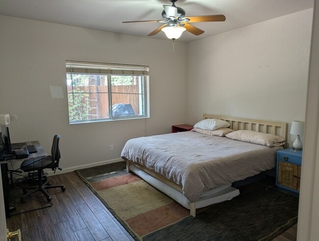 Building Photo - COMING SOON in August! Furnished Townhome in Boulder Pointe with All Utilities included - 3 bedro...