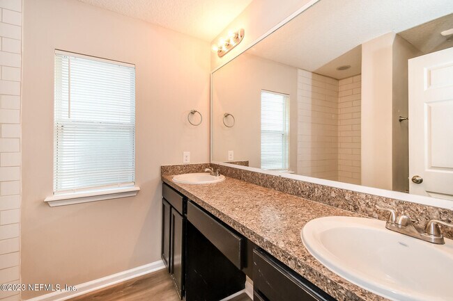Building Photo - 5656 Village Pond Cir