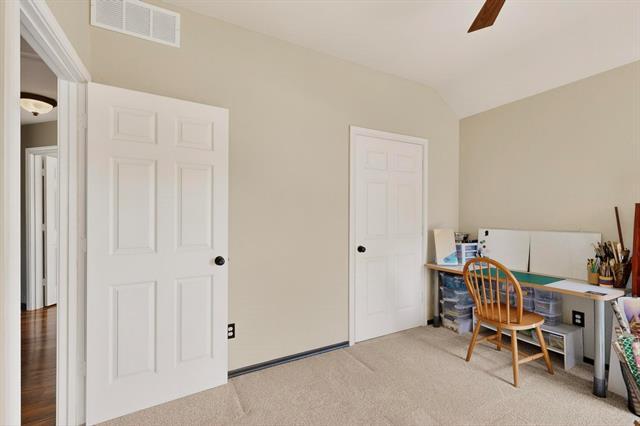 Building Photo - 5213 Quail Creek Dr