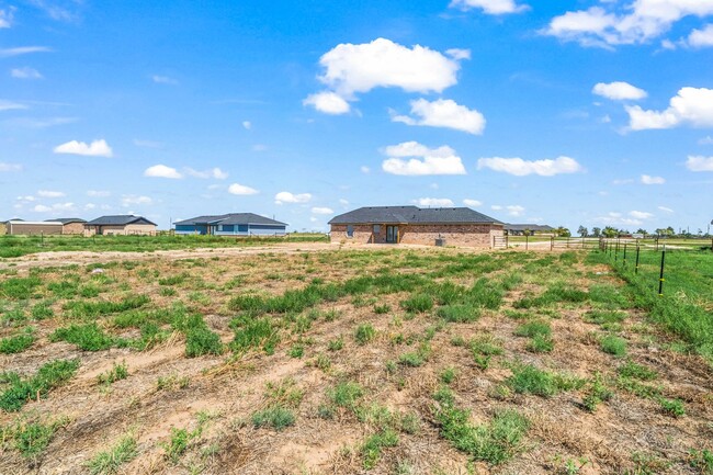 Building Photo - Country Living In Roosevelt ISD!