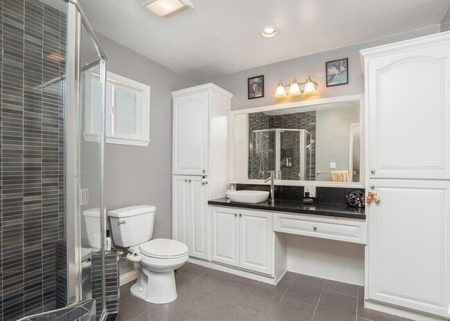 Building Photo - Single-Story 3BR Home with Permitted ADU, Private Yard & Cul-De-Sac Location – Van Nuys