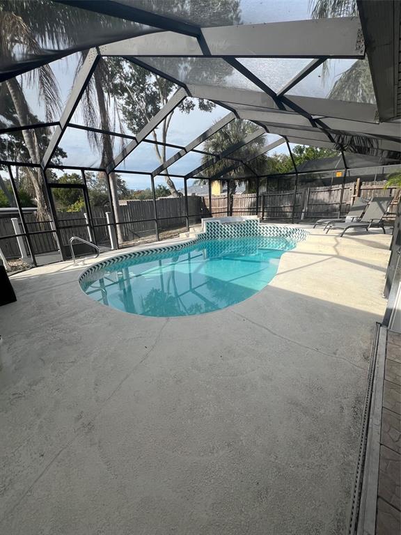 Building Photo - 552 Hammock Dr