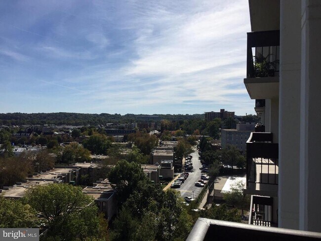 Building Photo - 5300 Holmes Run Pkwy