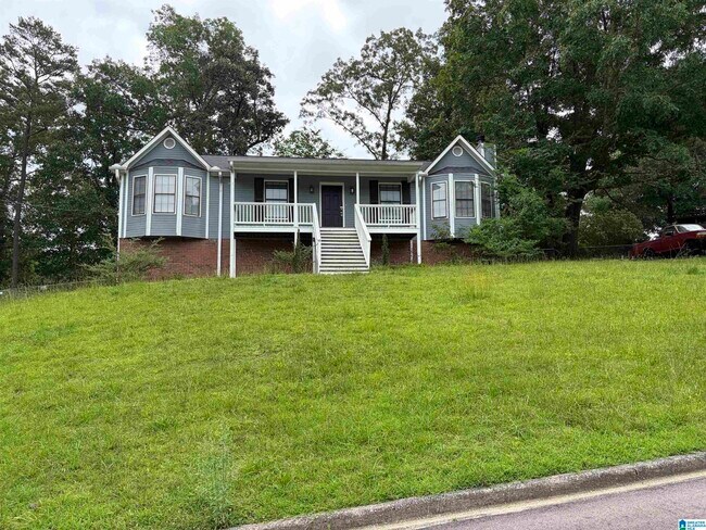 Building Photo - 6877 Briarwood Dr